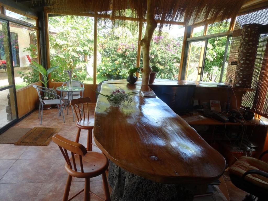 Hotel Atavai ハンガ・ロア エクステリア 写真
