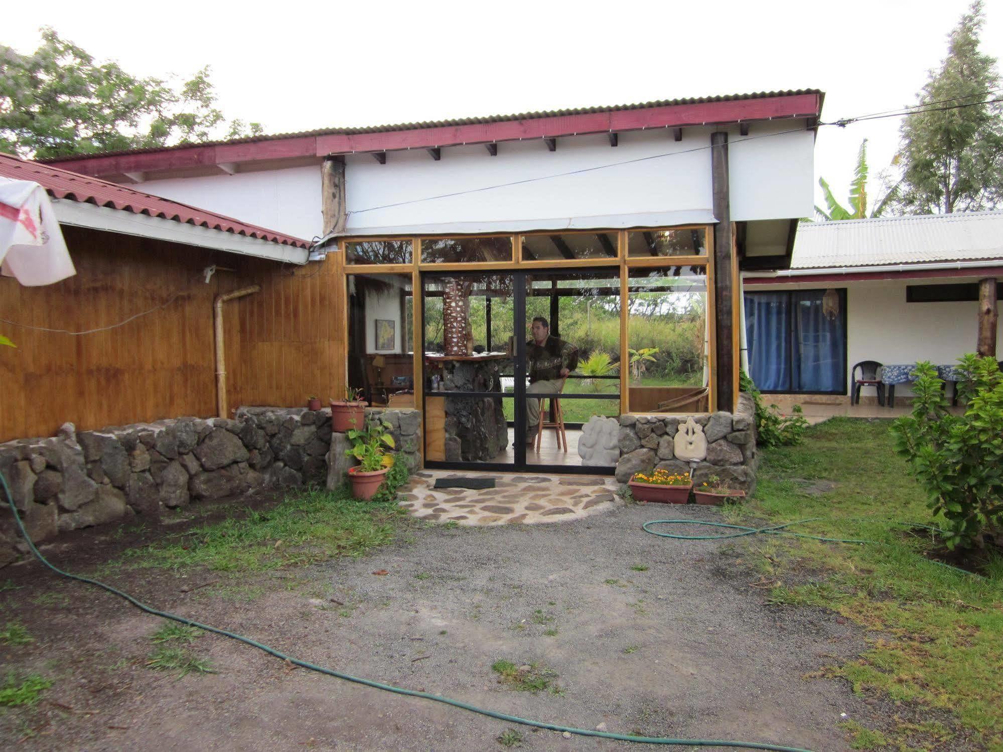 Hotel Atavai ハンガ・ロア エクステリア 写真